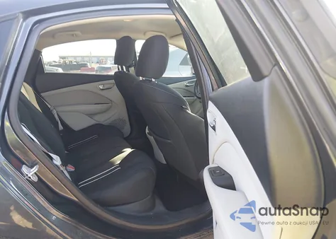 2013 Dodge Dart Sxt z USA, uszkodzony, nr VIN 1C3CDFBA5DD338992